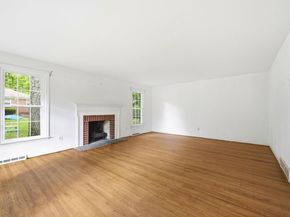 1565 Stanford Lane, Paoli PA 19301