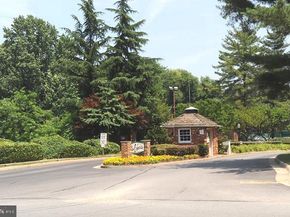 7621 Provincial Drive 211, Mclean VA 22102