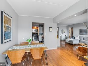 200 Lombard Street 528, Philadelphia PA 19147