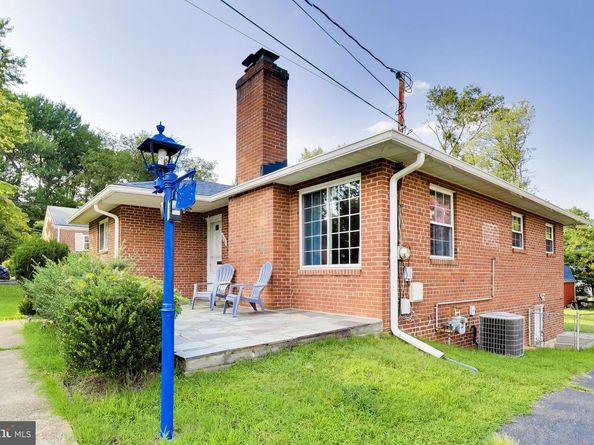 6116 Munson Hill Road, Falls Church VA 22044
