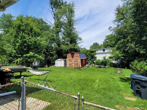 6116 Munson Hill Road, Falls Church VA 22044