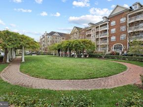 5112 Donovan Drive 107, Alexandria VA 22304