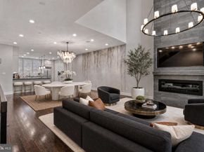 218 S 3rd Street, Philadelphia PA 19106