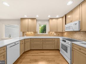 3316 N Ohio Street N, Arlington VA 22207