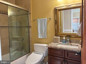 2445 S Kenwood Street, Arlington VA 22206