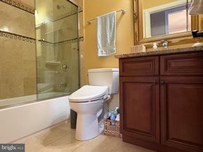 2445 S Kenwood Street, Arlington VA 22206