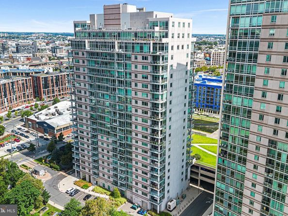 901 N Penn St. F1609, Philadelphia PA 19123