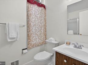 7036 Buxton Terrace, Bethesda MD 20817