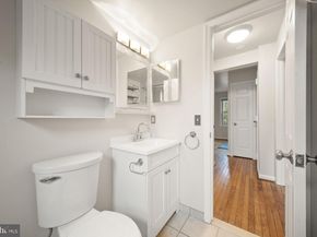 1311 E Abingdon Drive 4, Alexandria VA 22314