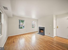 1311 E Abingdon Drive 4, Alexandria VA 22314