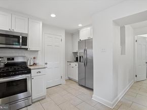 208 Parham Road, Springfield PA 19064