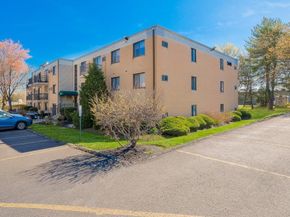 1575 W Street Road 537, Warminster PA 18974