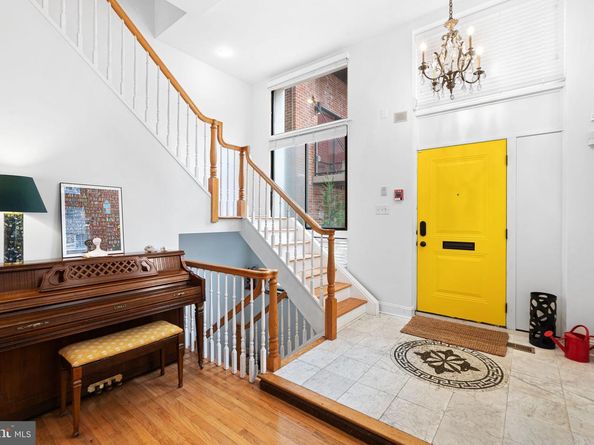 210 Church Street 1J, Philadelphia PA 19106