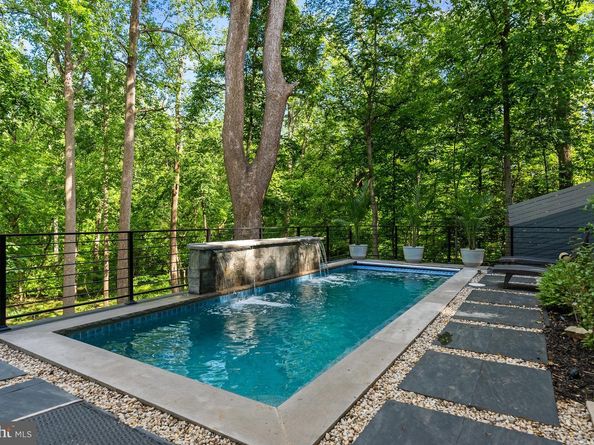 825 Whann Avenue, Mclean VA 22101