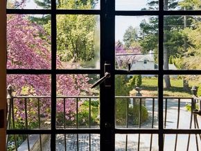517 Fishers Road, Bryn Mawr PA 19010