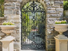 517 Fishers Road, Bryn Mawr PA 19010