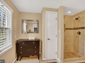 3811 Bent Branch Road, Falls Church VA 22041