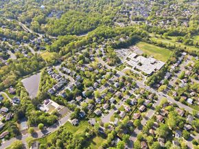 1630 Sadlers Wells Drive, Herndon VA 20170