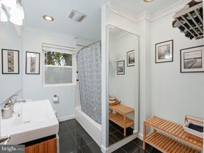 700 26TH Place S, Arlington VA 22202