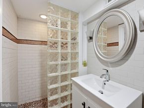 700 26TH Place S, Arlington VA 22202