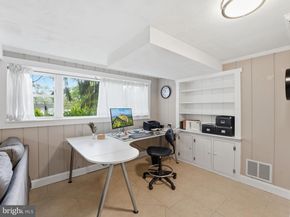 700 26TH Place S, Arlington VA 22202