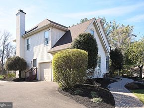 27 Arabian Way, Holland PA 18966