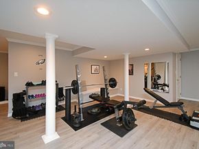 27 Arabian Way, Holland PA 18966