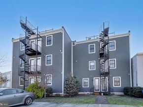 2012 D Street NE 4, Washington DC 20002