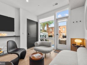 1014 1/2 17TH Place NE 4, Washington DC 20002