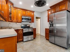 313 Gates Street, Philadelphia PA 19128
