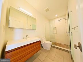 421 Wallace Street, Philadelphia PA 19123