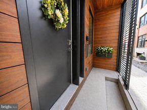 421 Wallace Street, Philadelphia PA 19123