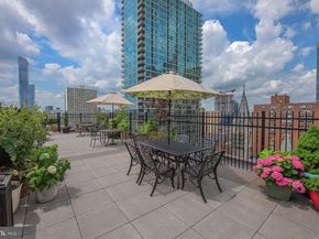 118 S 21st Street 911, Philadelphia PA 19103