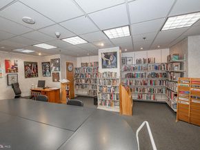 118 S 21st Street 911, Philadelphia PA 19103