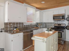 235 W Plumstead Avenue, Lansdowne PA 19050