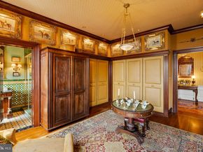 237 S 18TH Street 4B, Philadelphia PA 19103