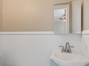 438 Glendale Road, Upper Darby PA 19082