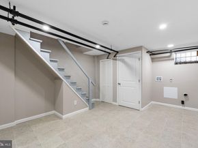 438 Glendale Road, Upper Darby PA 19082
