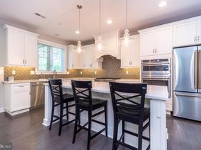 1 White Field Court, Lower Gwynedd PA 19002