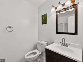 5101 Maris Avenue 401, Alexandria VA 22304