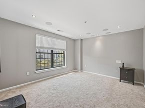 2 Leverington Avenue 21, Philadelphia PA 19127