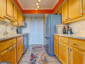 4500 S Four Mile Run Drive 1220, Arlington VA 22204