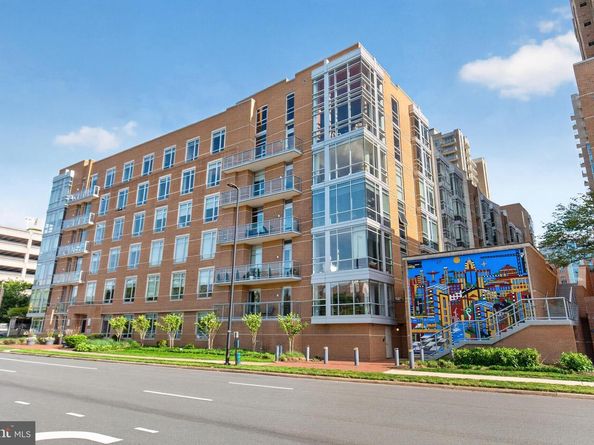 12025 New Dominion Parkway 304, Reston VA 20190