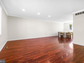 468 Woodhaven Plaza, Philadelphia PA 19116