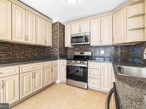 468 Woodhaven Plaza, Philadelphia PA 19116