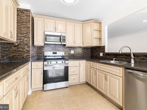 468 Woodhaven Plaza, Philadelphia PA 19116