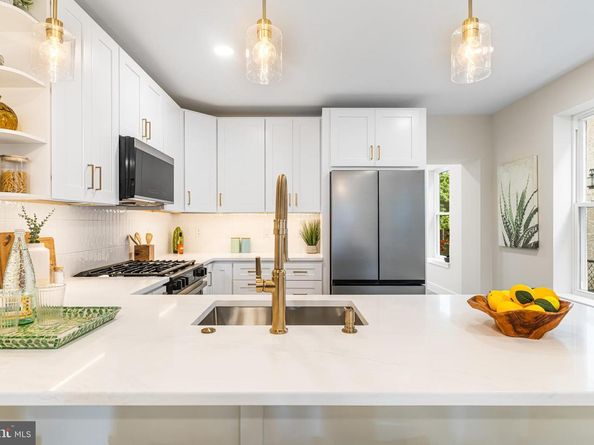 486 Shurs Lane, Philadelphia PA 19128