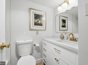 2311 Pimmit Drive 1019, Falls Church VA 22043