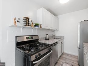1200 S Arlington Ridge Road 614, Arlington VA 22202