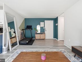 1200 S Arlington Ridge Road 614, Arlington VA 22202